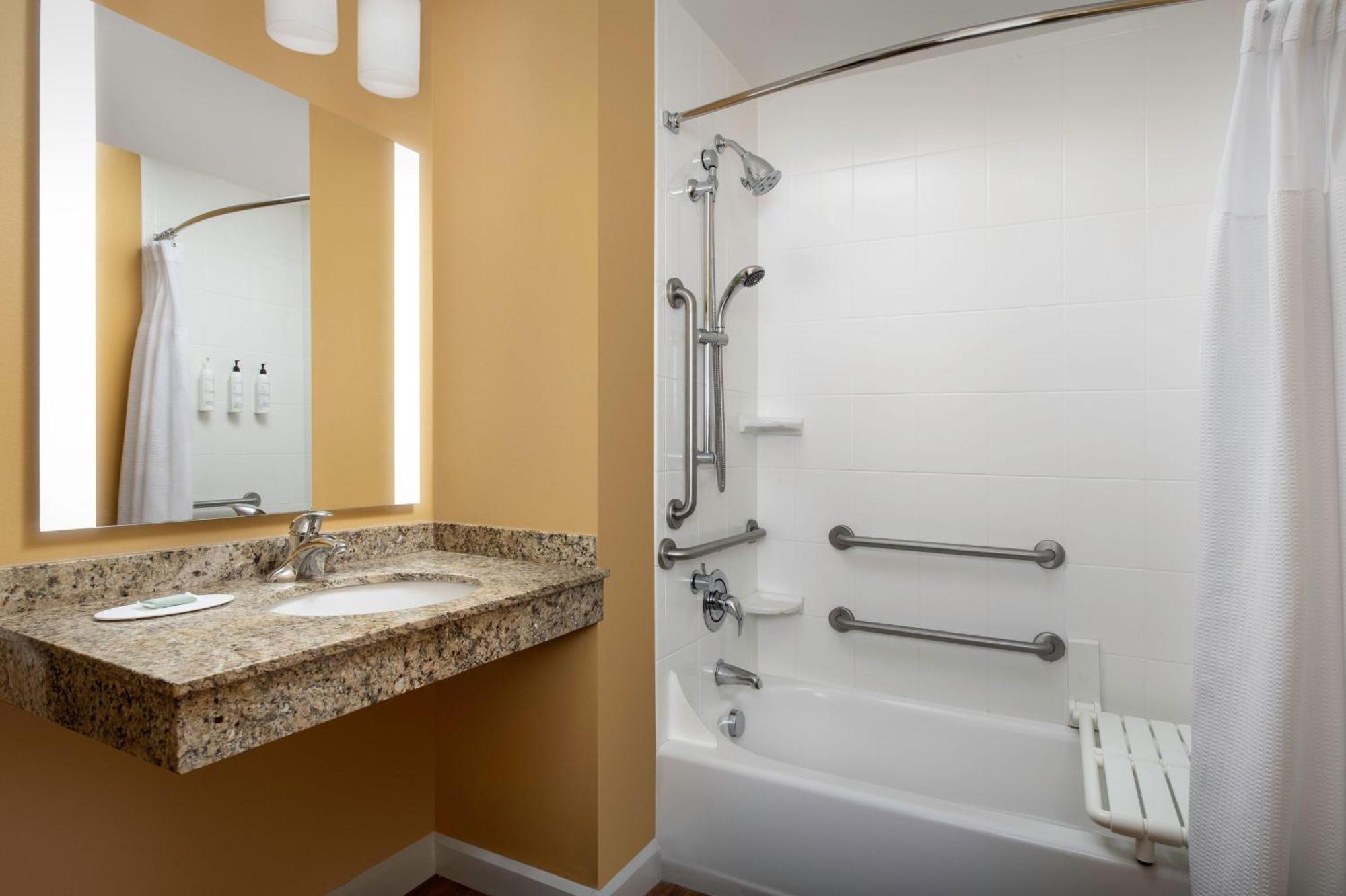 Towneplace By Marriott Suites Portland Vancouver Evergreen Екстериор снимка