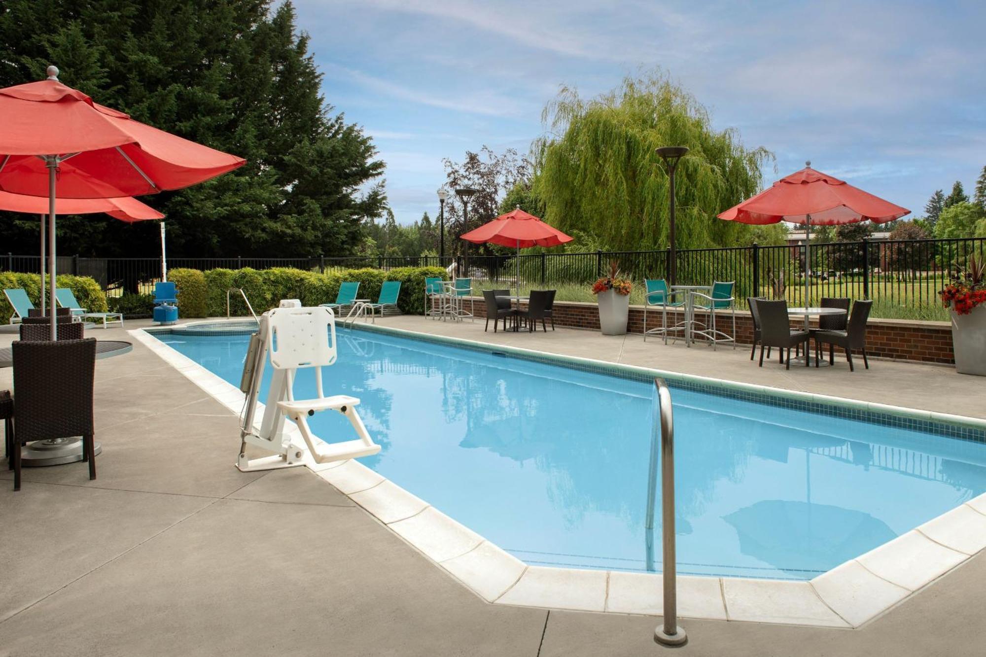 Towneplace By Marriott Suites Portland Vancouver Evergreen Екстериор снимка