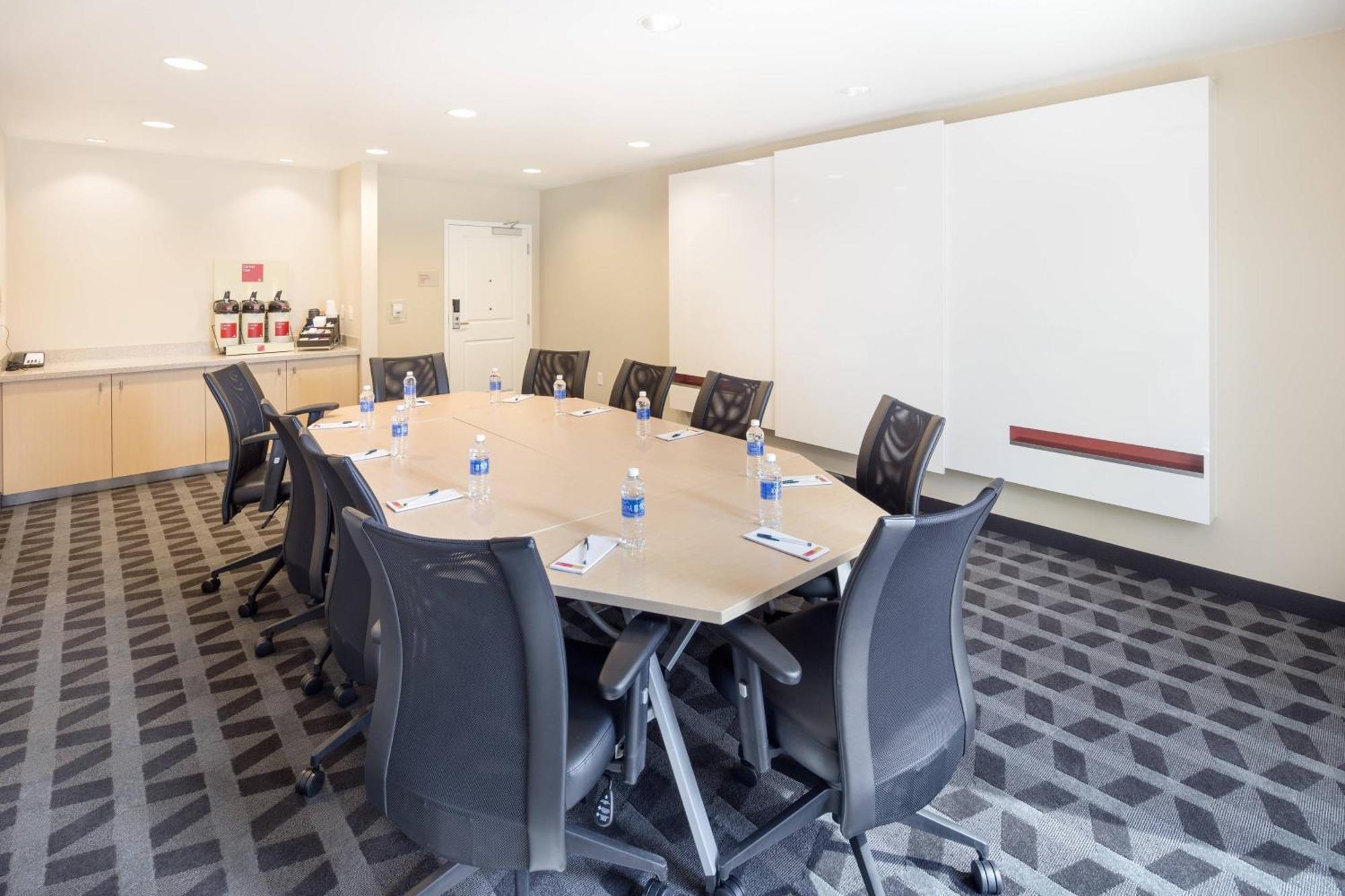 Towneplace By Marriott Suites Portland Vancouver Evergreen Екстериор снимка